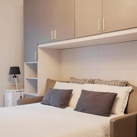 Apartment The Studio - Centrale Via Zuretti Mailand
